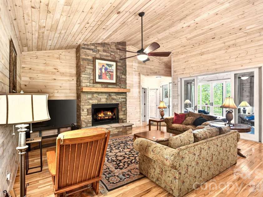 592 Susanna Cove Road, Mars Hill, NC 28754.  MLS# CAR4383559, YatesRealty ID 26055. 