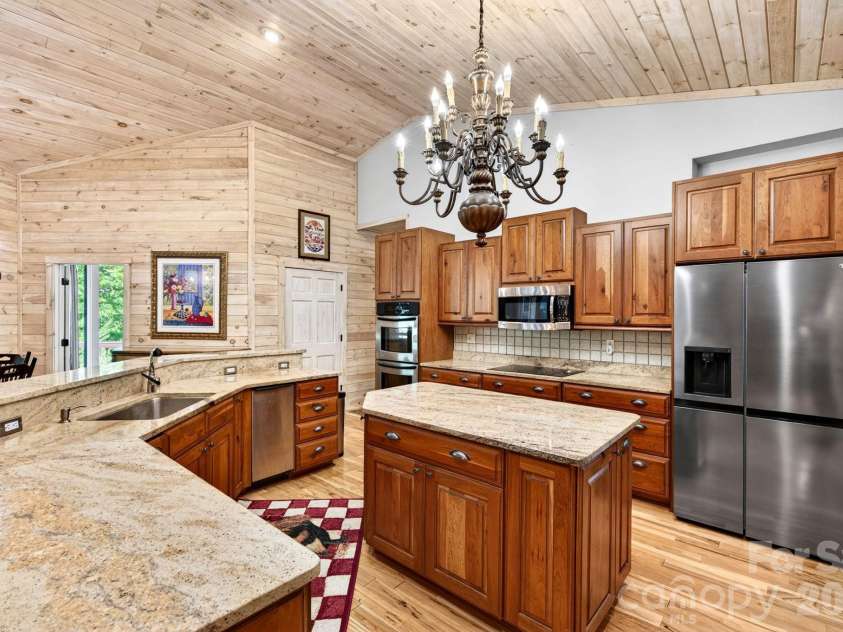 592 Susanna Cove Road, Mars Hill, NC 28754.  MLS# CAR4383559, YatesRealty ID 26055. 