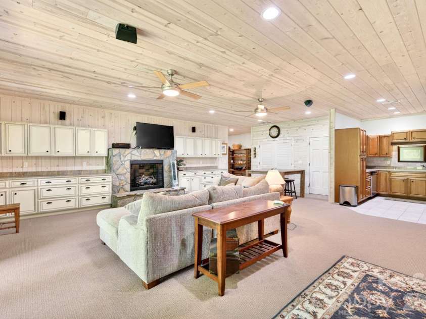 592 Susanna Cove Road, Mars Hill, NC 28754.  MLS# CAR4383559, YatesRealty ID 26055. 