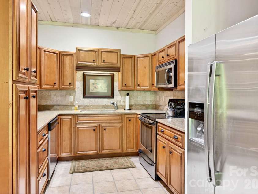 592 Susanna Cove Road, Mars Hill, NC 28754.  MLS# CAR4383559, YatesRealty ID 26055. 