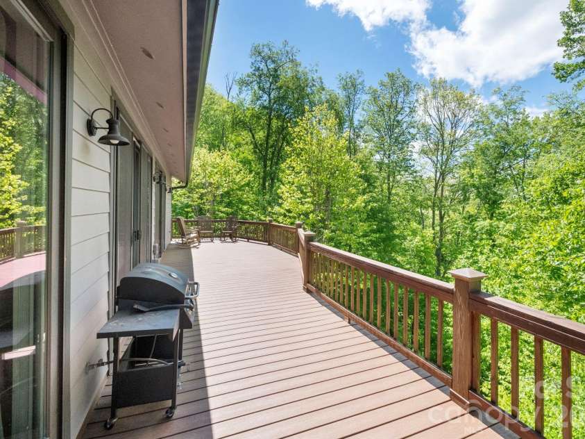 592 Susanna Cove Road, Mars Hill, NC 28754.  MLS# CAR4383559, YatesRealty ID 26055. 