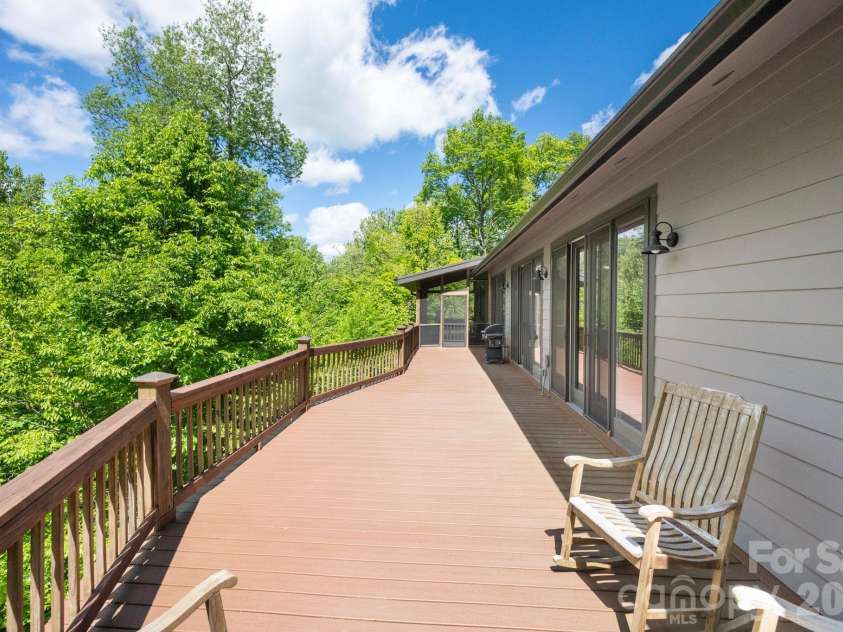 592 Susanna Cove Road, Mars Hill, NC 28754.  MLS# CAR4383559, YatesRealty ID 26055. 
