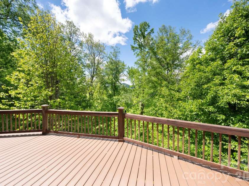 592 Susanna Cove Road, Mars Hill, NC 28754.  MLS# CAR4383559, YatesRealty ID 26055. 