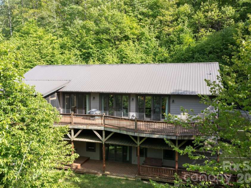 592 Susanna Cove Road, Mars Hill, NC 28754.  MLS# CAR4383559, YatesRealty ID 26055. 