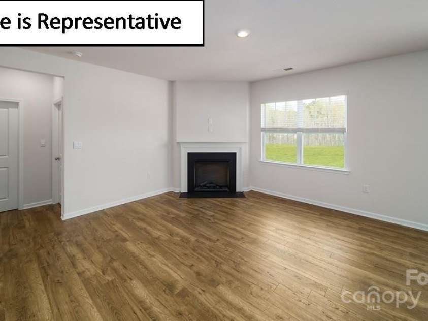 8055 Kennesaw Drive, Gastonia, NC 28056.  MLS# CAR4278497, YatesRealty ID 26055. 