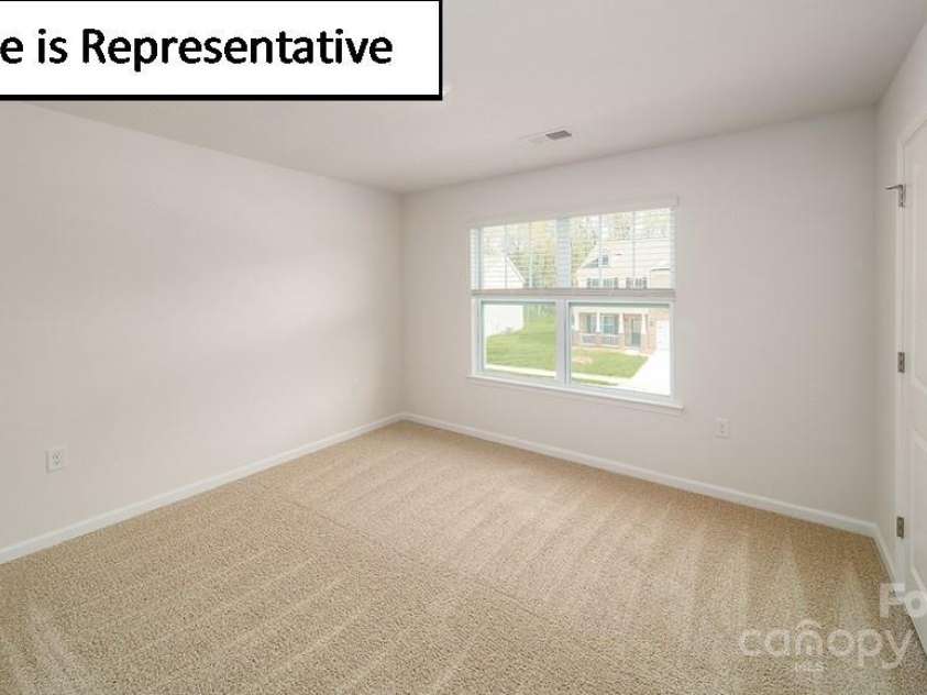 8055 Kennesaw Drive, Gastonia, NC 28056.  MLS# CAR4278497, YatesRealty ID 26055. 