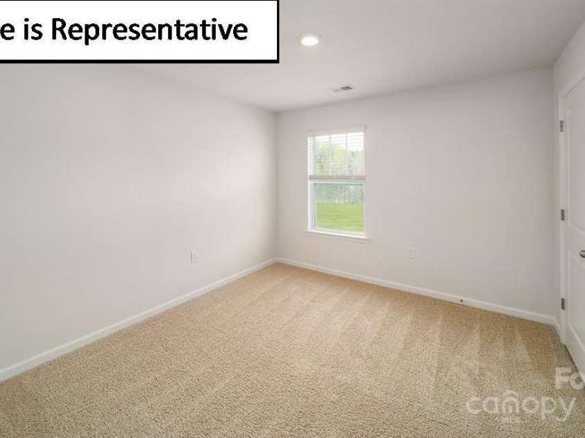 8055 Kennesaw Drive, Gastonia, NC 28056.  MLS# CAR4278497, YatesRealty ID 26055. 