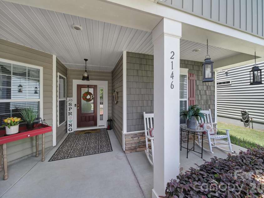 2146 Winhall Road, Fort Mill, SC 29715.  MLS# CAR4382078, YatesRealty ID 26056. 