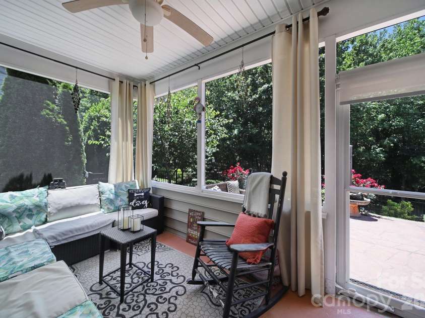 2146 Winhall Road, Fort Mill, SC 29715.  MLS# CAR4382078, YatesRealty ID 26056. 
