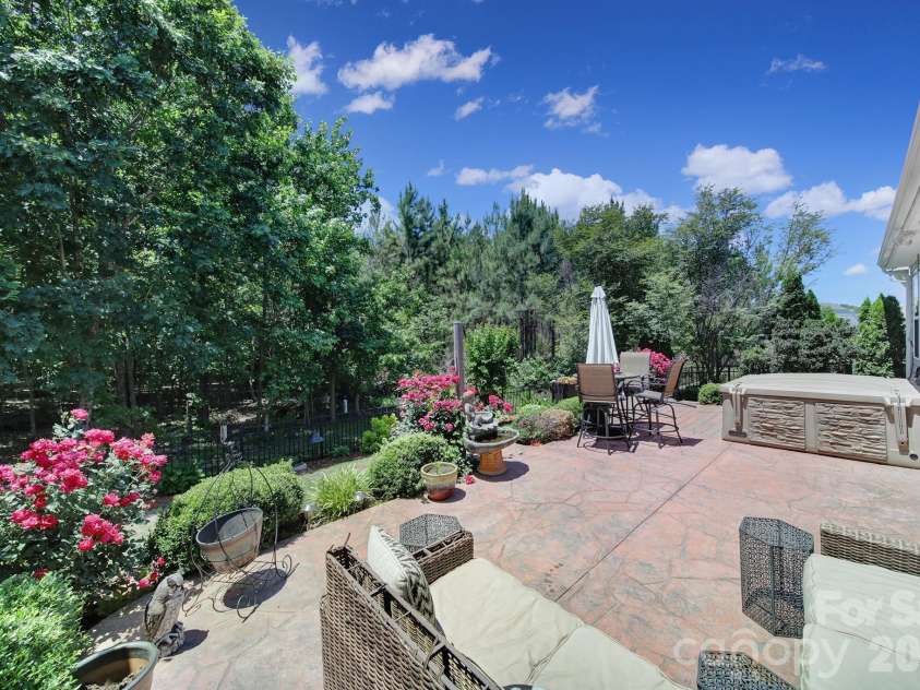 2146 Winhall Road, Fort Mill, SC 29715.  MLS# CAR4382078, YatesRealty ID 26056. 