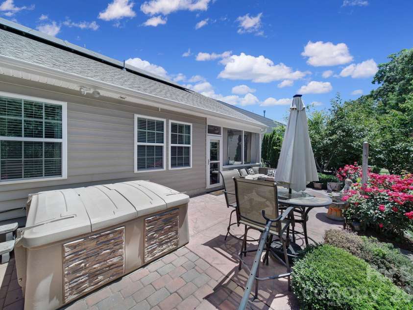 2146 Winhall Road, Fort Mill, SC 29715.  MLS# CAR4382078, YatesRealty ID 26056. 