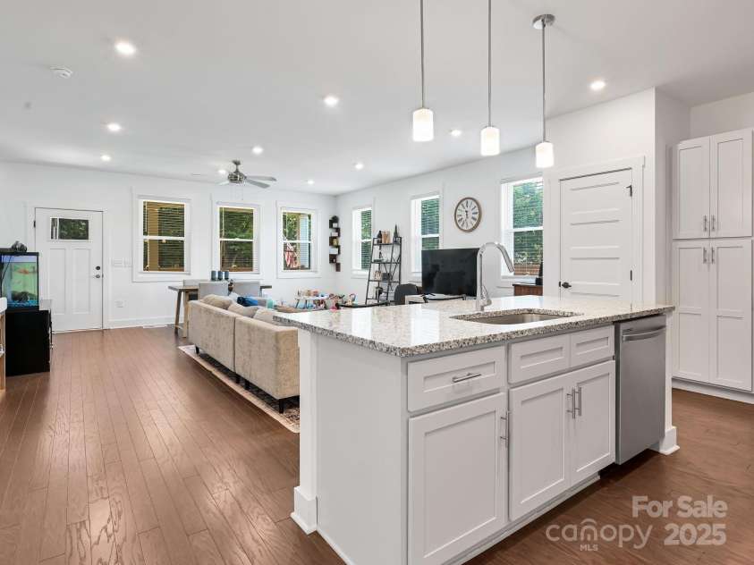 24 Gudger Road, Asheville, NC 28806.  MLS# CAR4271399, YatesRealty ID 26056. 