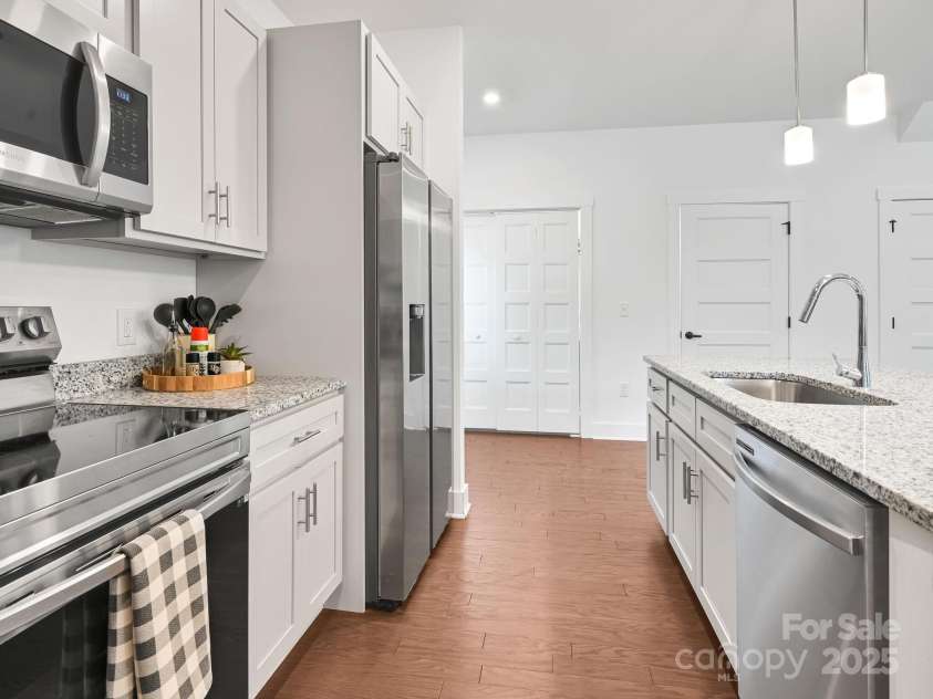 24 Gudger Road, Asheville, NC 28806.  MLS# CAR4271399, YatesRealty ID 26056. 