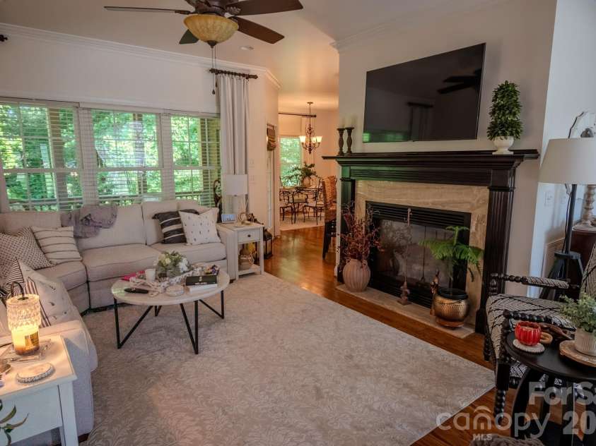 4015 Foxes Trail, Cramerton, NC 28032.  MLS# CAR4385997, YatesRealty ID 26057. 