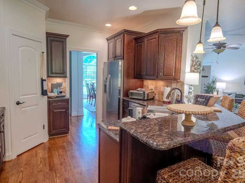 4015 Foxes Trail, Cramerton, NC 28032.  MLS# CAR4385997, YatesRealty ID 26057. 