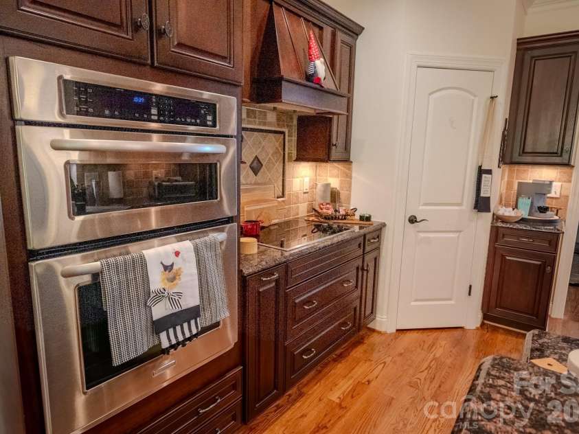 4015 Foxes Trail, Cramerton, NC 28032.  MLS# CAR4385997, YatesRealty ID 26057. 
