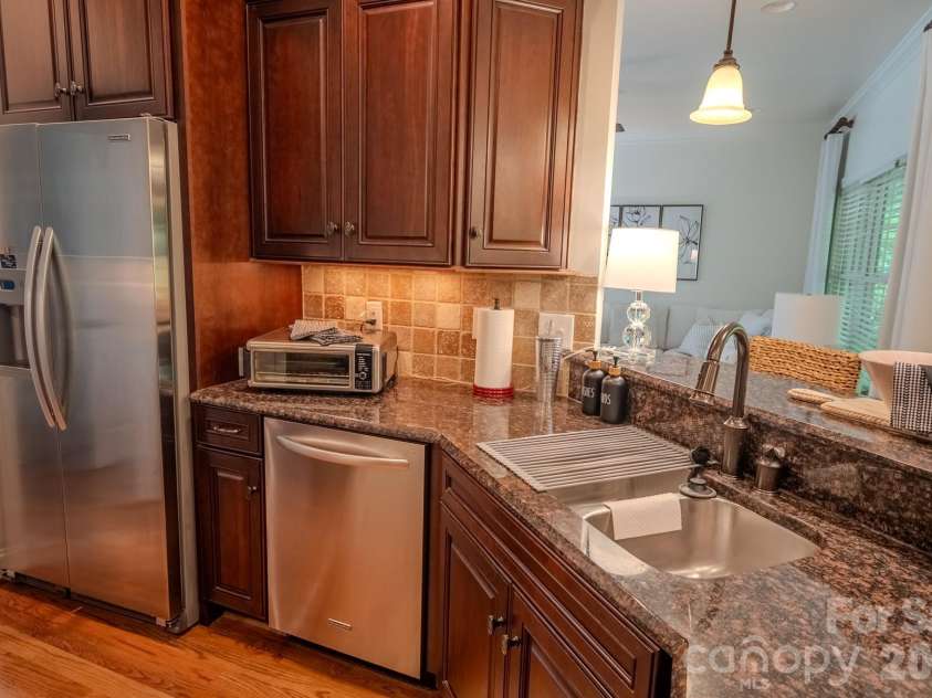 4015 Foxes Trail, Cramerton, NC 28032.  MLS# CAR4385997, YatesRealty ID 26057. 