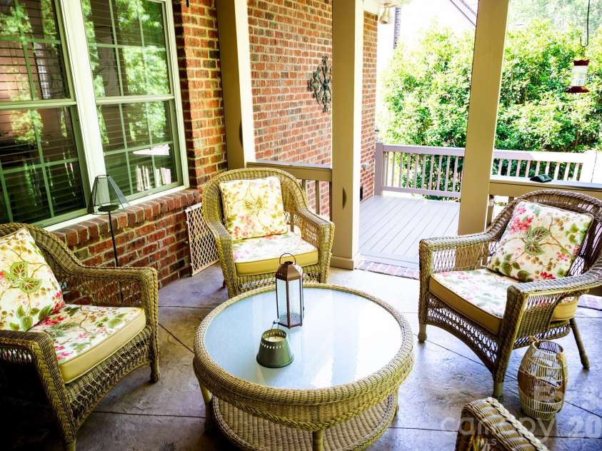 4015 Foxes Trail, Cramerton, NC 28032.  MLS# CAR4385997, YatesRealty ID 26057. 