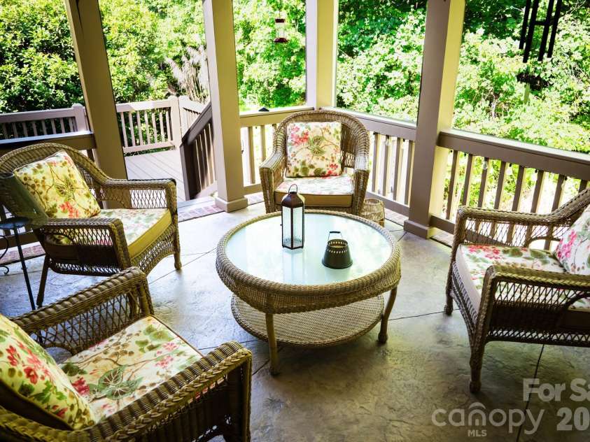 4015 Foxes Trail, Cramerton, NC 28032.  MLS# CAR4385997, YatesRealty ID 26057. 