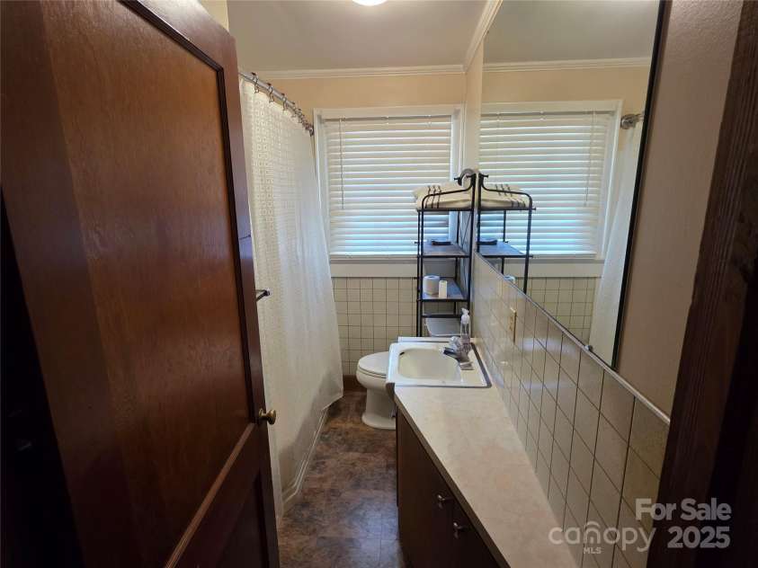 7335 US Highway 52 Highway, Salisbury, NC 28146.  MLS# CAR4278292, YatesRealty ID 26058. 