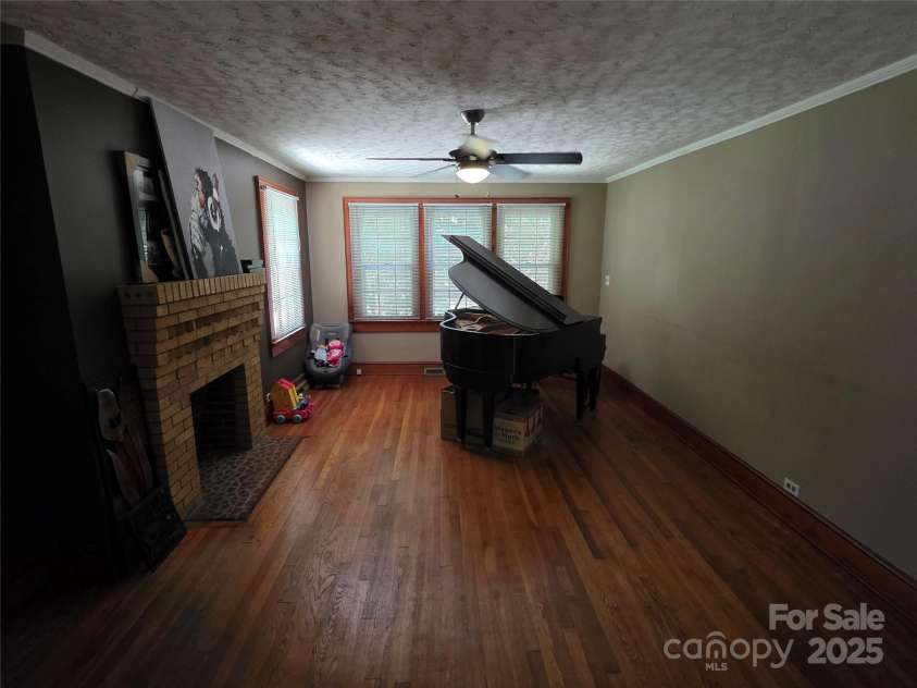 7335 US Highway 52 Highway, Salisbury, NC 28146.  MLS# CAR4278292, YatesRealty ID 26058. 