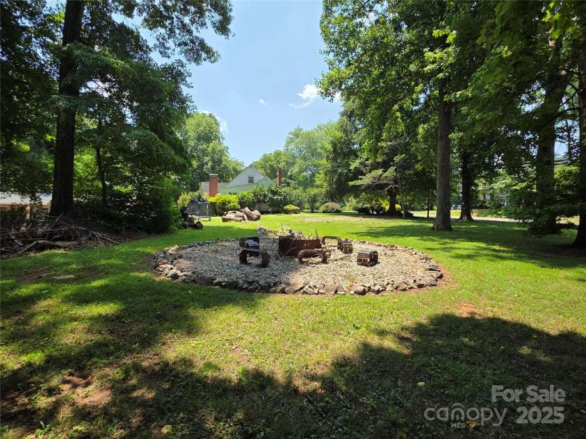 7335 US Highway 52 Highway, Salisbury, NC 28146.  MLS# CAR4278292, YatesRealty ID 26058. 