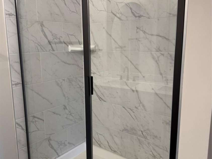 130 Falls Leaf Drive, Troutman, NC 28166.  MLS# CAR4163069, YatesRealty ID 2606. Bonus room shower