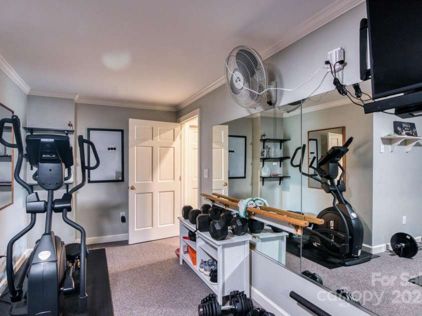 649 46th Avenue Drive, Hickory, NC 28601.  MLS# CAR4222186, YatesRealty ID 2606. 