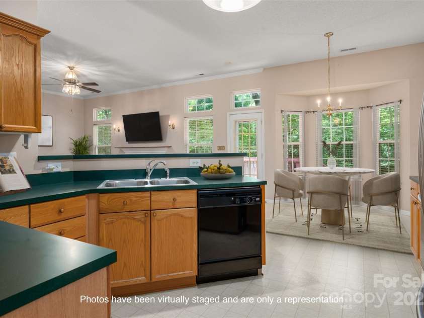 8002 Kingston Drive, Waxhaw, NC 28173.  MLS# CAR4270138, YatesRealty ID 26062. Virtually Staged