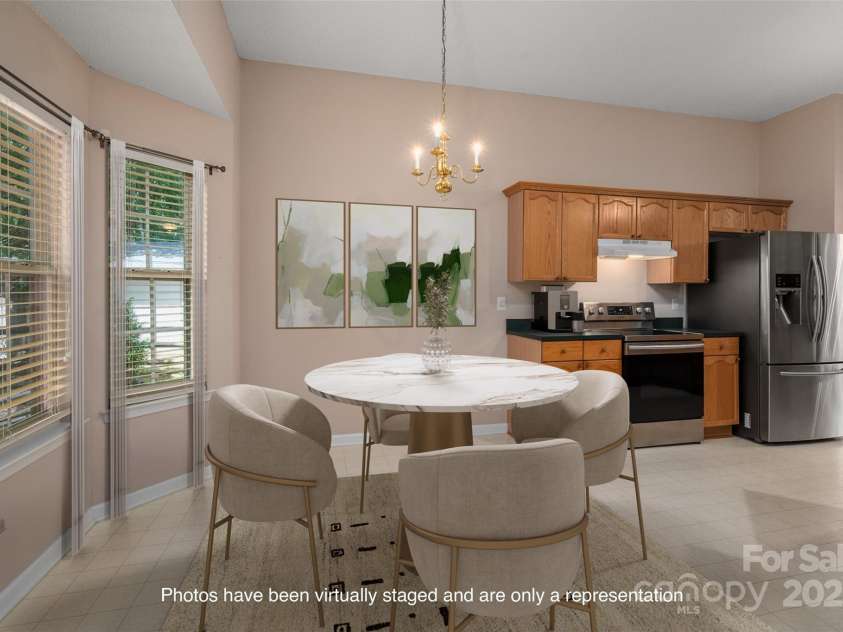 8002 Kingston Drive, Waxhaw, NC 28173.  MLS# CAR4270138, YatesRealty ID 26062. Virtually Staged