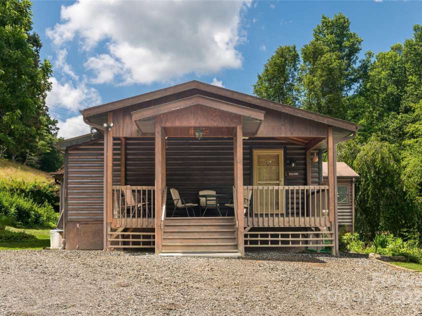 25 Elkins Branch Road, Weaverville, NC 28787.  MLS# CAR4278716, YatesRealty ID 26063. 