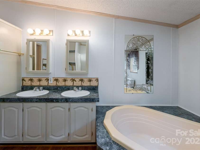 25 Elkins Branch Road, Weaverville, NC 28787.  MLS# CAR4278716, YatesRealty ID 26063. 