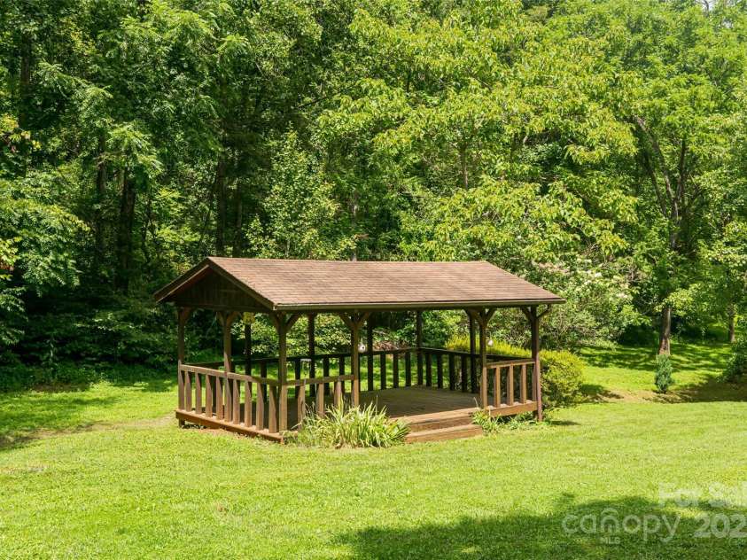 25 Elkins Branch Road, Weaverville, NC 28787.  MLS# CAR4278716, YatesRealty ID 26063. 