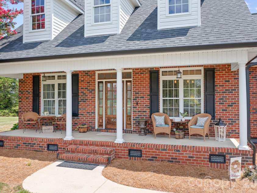 4380 Woodsbury Lane, Lincolnton, NC 28092.  MLS# CAR4386185, YatesRealty ID 26064. 