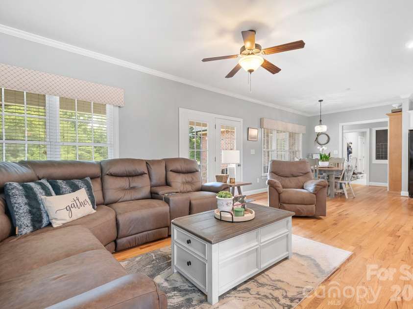 4380 Woodsbury Lane, Lincolnton, NC 28092.  MLS# CAR4386185, YatesRealty ID 26064. 