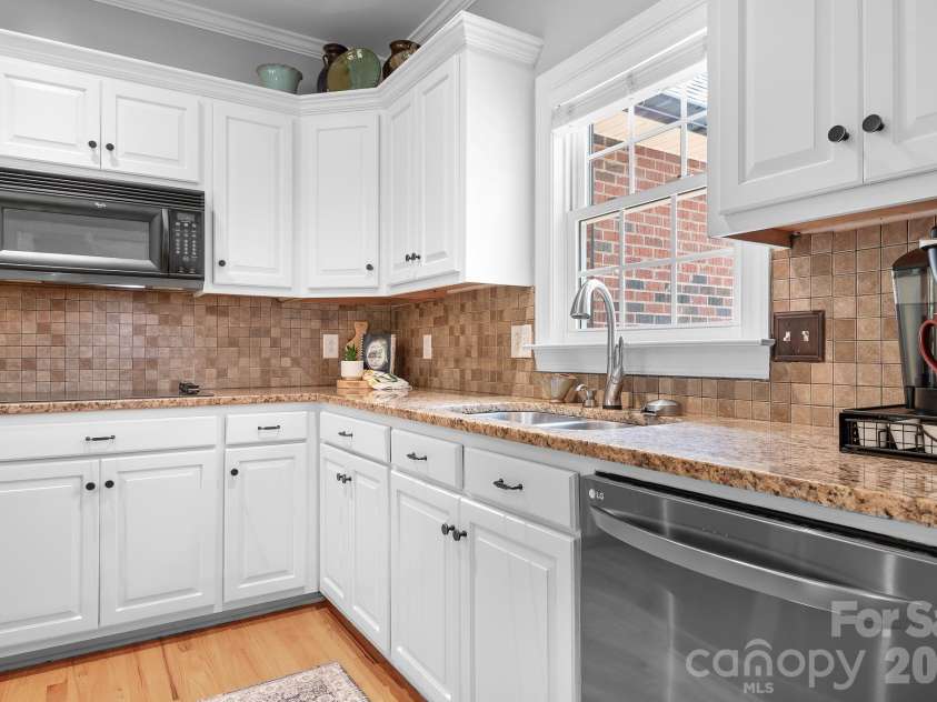4380 Woodsbury Lane, Lincolnton, NC 28092.  MLS# CAR4386185, YatesRealty ID 26064. 