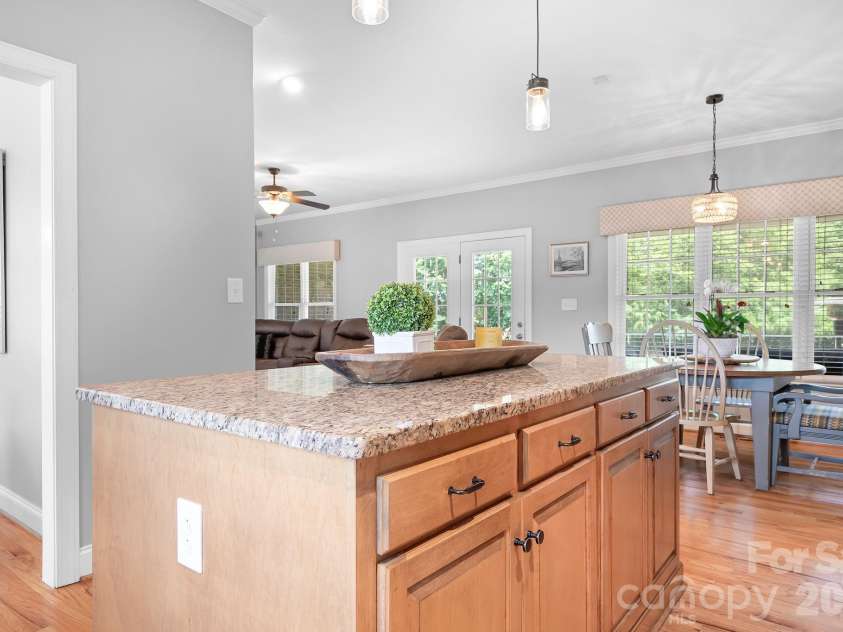 4380 Woodsbury Lane, Lincolnton, NC 28092.  MLS# CAR4386185, YatesRealty ID 26064. 