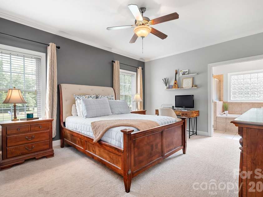 4380 Woodsbury Lane, Lincolnton, NC 28092.  MLS# CAR4386185, YatesRealty ID 26064. 