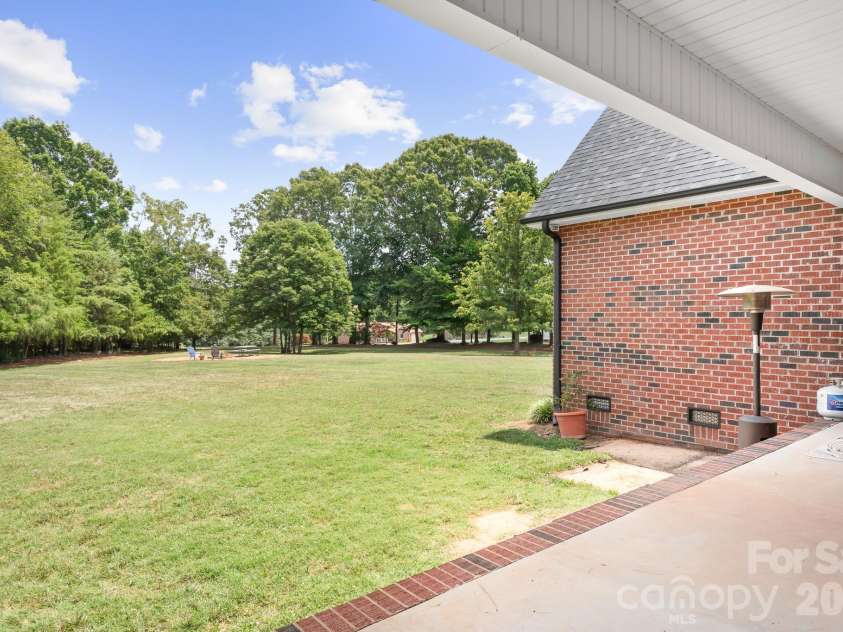 4380 Woodsbury Lane, Lincolnton, NC 28092.  MLS# CAR4386185, YatesRealty ID 26064. 
