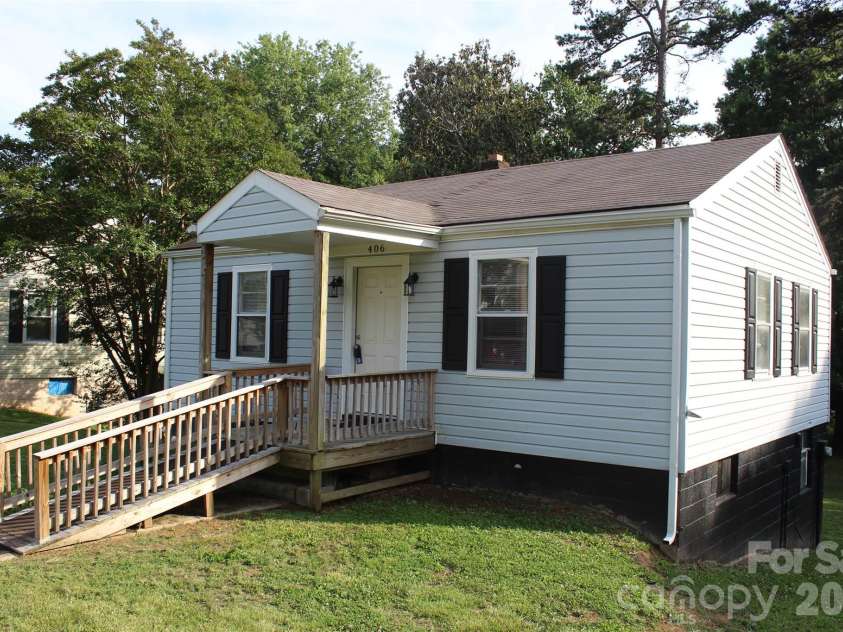 406 Mill Street, Landis, NC 28088.  MLS# CAR4387345, YatesRealty ID 26065. 
