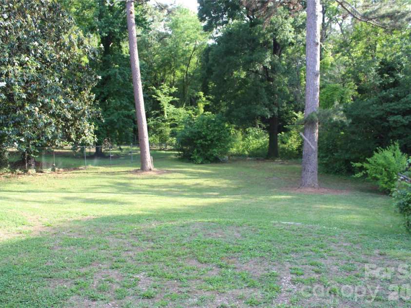 406 Mill Street, Landis, NC 28088.  MLS# CAR4387345, YatesRealty ID 26065. 