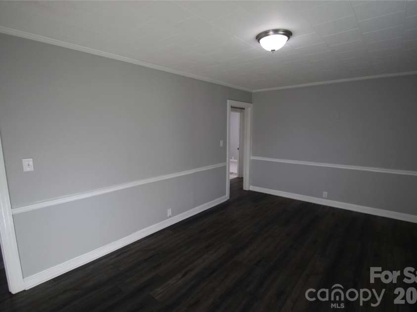406 Mill Street, Landis, NC 28088.  MLS# CAR4387345, YatesRealty ID 26065. 