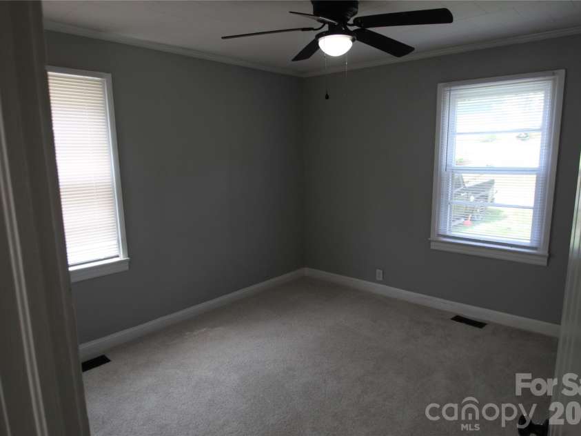 406 Mill Street, Landis, NC 28088.  MLS# CAR4387345, YatesRealty ID 26065. 