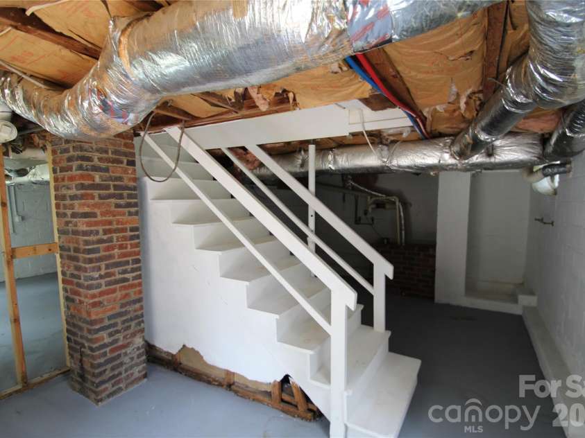 406 Mill Street, Landis, NC 28088.  MLS# CAR4387345, YatesRealty ID 26065. 