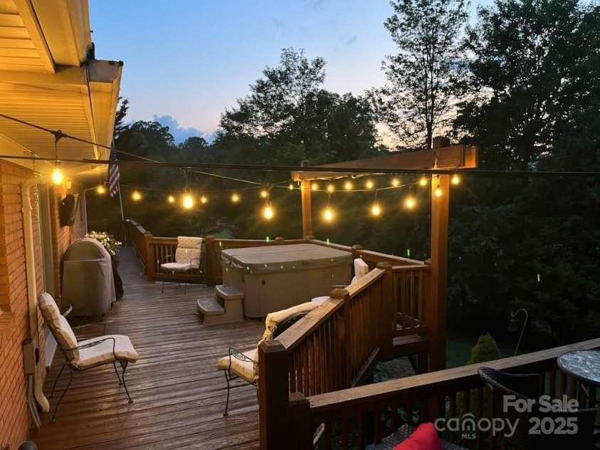 47 Fairlane Drive, Waynesville, NC 28786.  MLS# CAR4267951, YatesRealty ID 26065. Peaceful nighttime setting