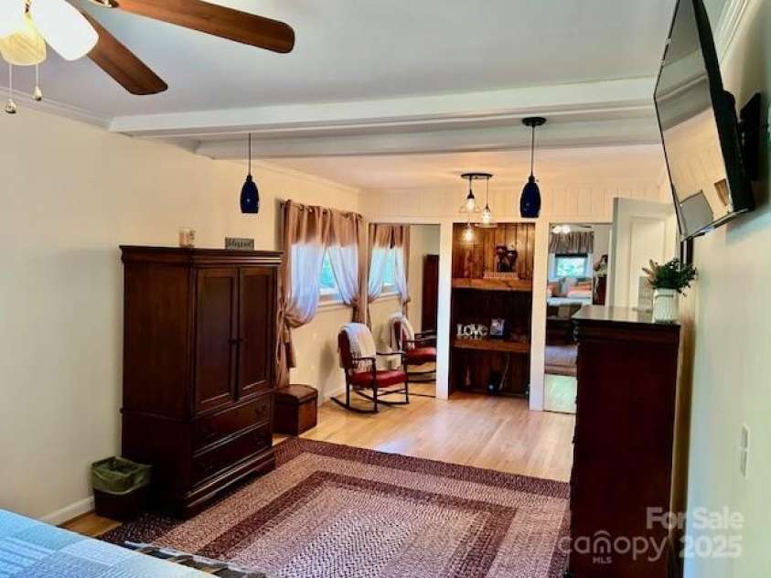 47 Fairlane Drive, Waynesville, NC 28786.  MLS# CAR4267951, YatesRealty ID 26065. Primary Bedroom with double closets & sitting area