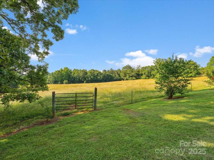 1238 Carl Allen Road, Edgemoor, SC 29712.  MLS# CAR4267482, YatesRealty ID 26066. 