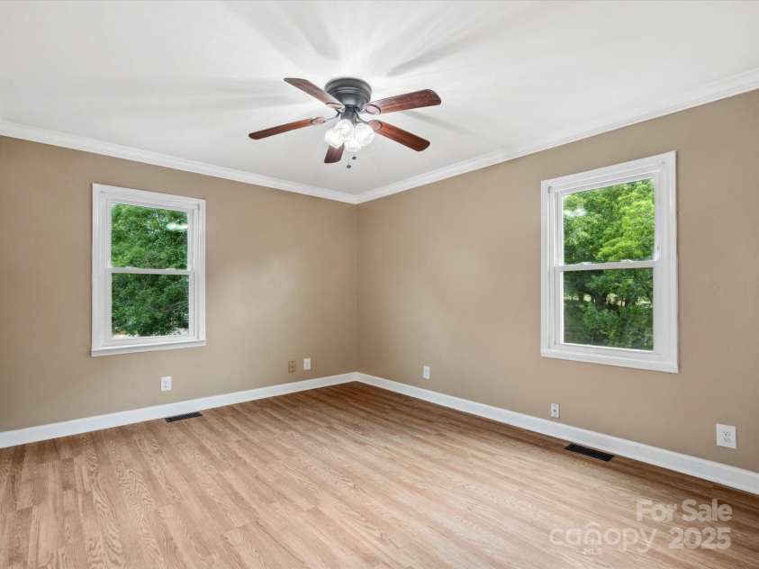 1238 Carl Allen Road, Edgemoor, SC 29712.  MLS# CAR4267482, YatesRealty ID 26066. Upstairs bedroom