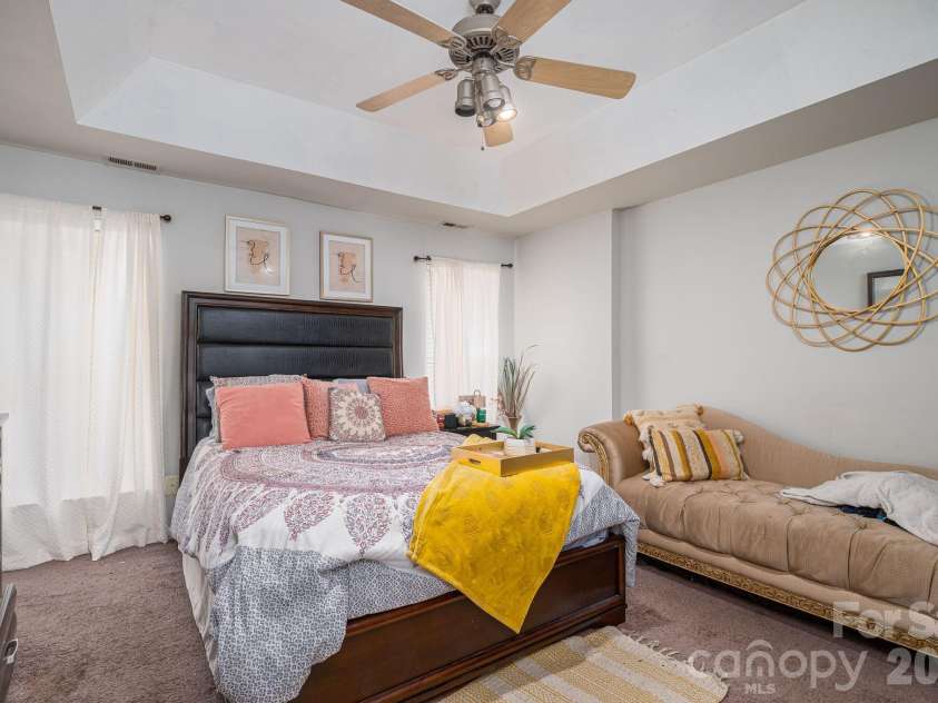 3000 Misty Harbor Circle, Cramerton, NC 28032.  MLS# CAR4385419, YatesRealty ID 26066. 