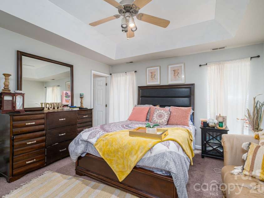 3000 Misty Harbor Circle, Cramerton, NC 28032.  MLS# CAR4385419, YatesRealty ID 26066. 